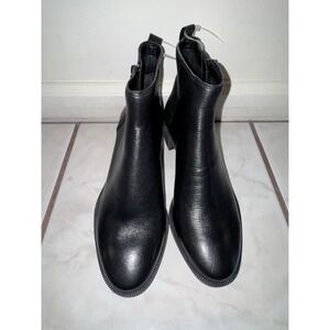 Copper Key Black‎ Leather Booties Size 6
